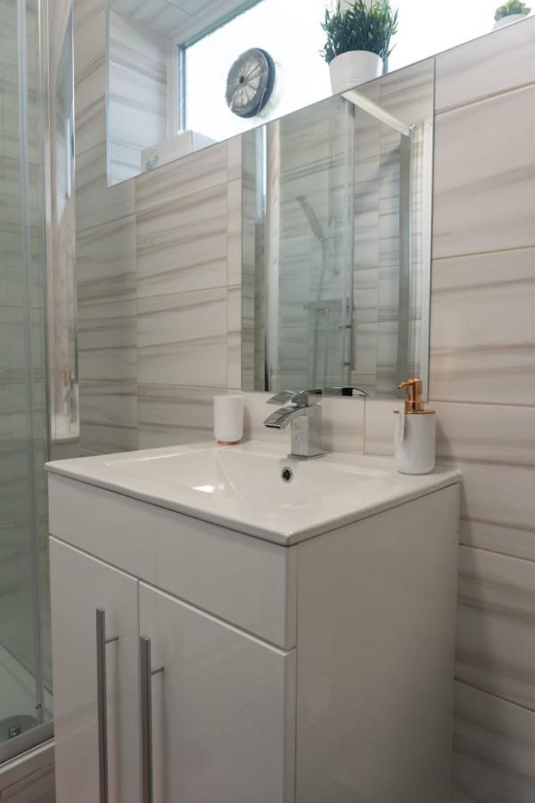 Gorgeous Ground Floor Apartment + Free Parking Manchester Exterior foto